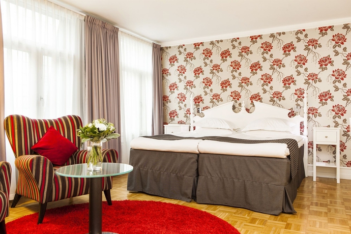 Imagen de la habitación del Hotel Elite Savoy. Foto 4