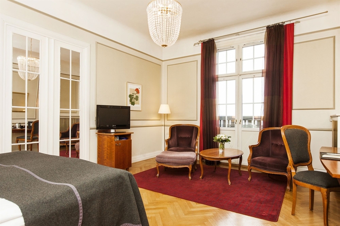 Imagen de la habitación del Hotel Elite Savoy. Foto 11