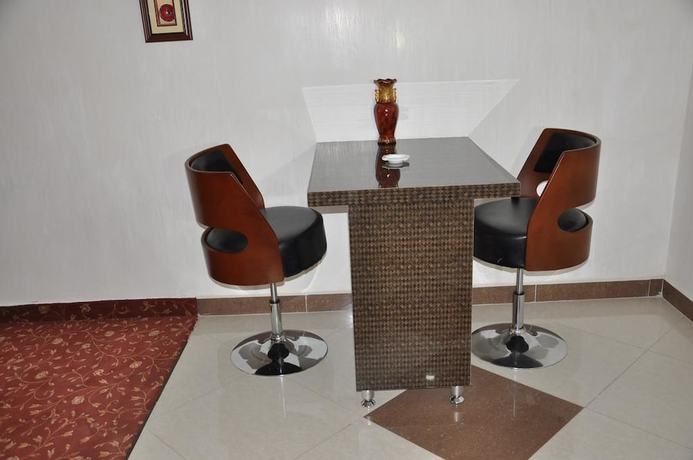 Imagen de la habitación del Hotel Elite Suites. Foto 6