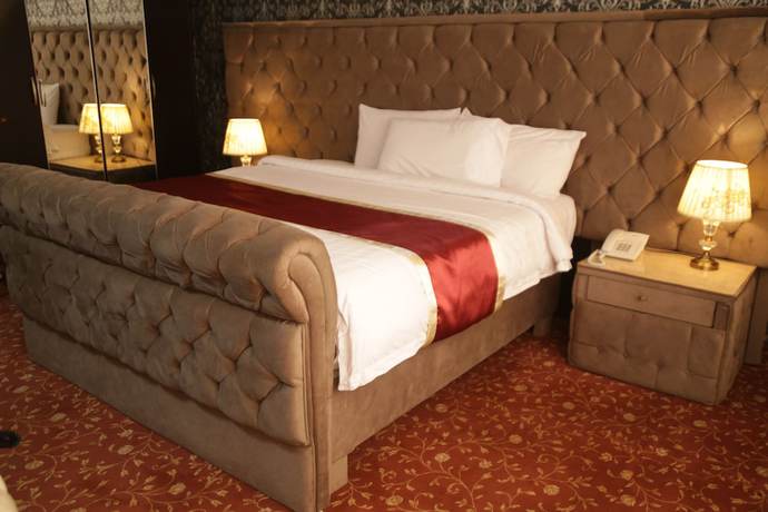 Imagen de la habitación del Hotel Elite Suites. Foto 9