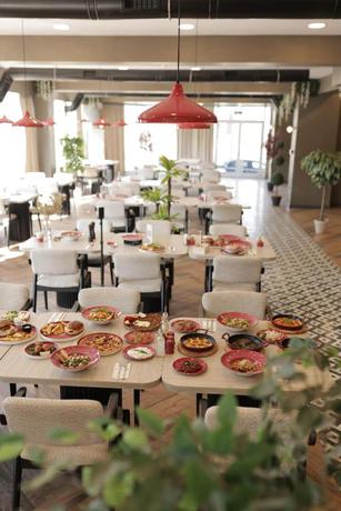 Imagen del bar/restaurante del Hotel Elite World GO İneg&ouml;l. Foto 4