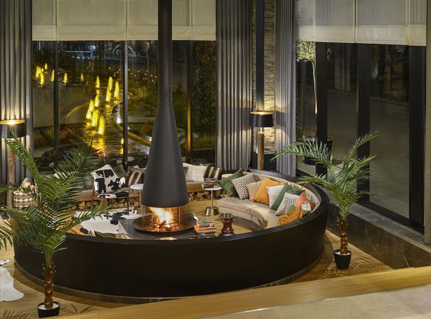 Imagen del bar/restaurante del Hotel Elite World Grand Sapanca. Foto 2