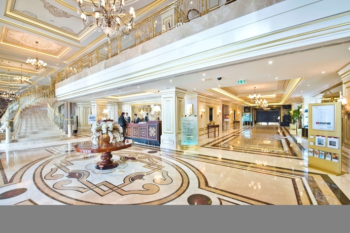 Imagen de los interiores del Hotel Elite World Van. Foto 16