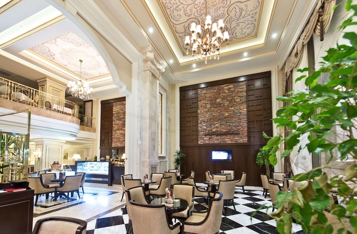 Imagen de los interiores del Hotel Elite World Van. Foto 18