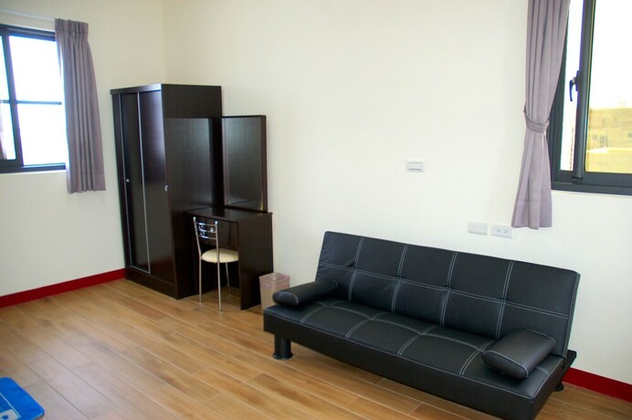 Imagen de la habitación del Hotel Eliza Inn. Foto 19