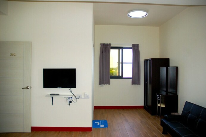 Imagen de la habitación del Hotel Eliza Inn. Foto 21