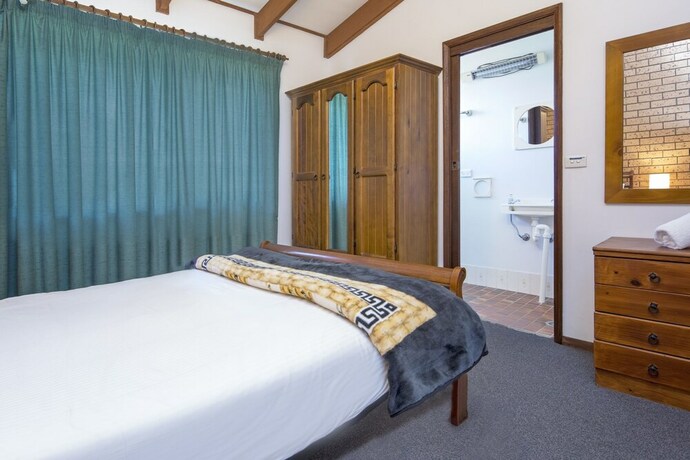 Imagen de la habitación del Hotel Eliza Lee 3. Foto 5
