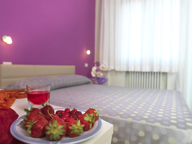 Imagen de la habitación del Hotel Elizabeth, Bellaria-Igea Marina. Foto 5