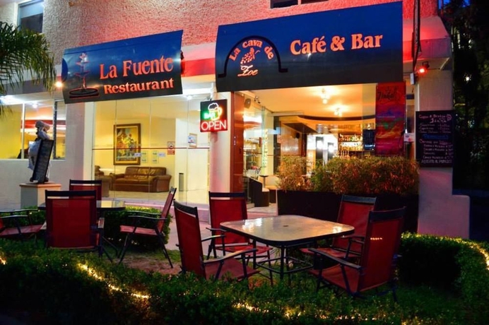 Imagen del bar/restaurante del Hotel Elizabeth Ciudad Deportiva. Foto 4