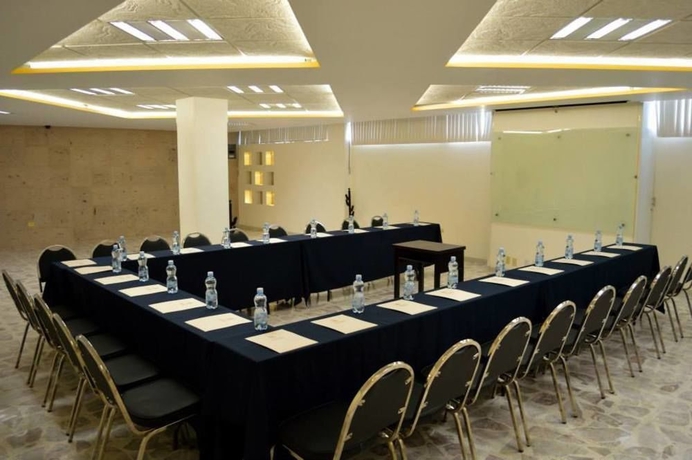 Imagen de los interiores del Hotel Elizabeth Ciudad Deportiva. Foto 15