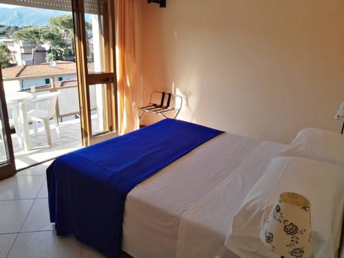 Imagen de la habitación del Hotel Elizabeth, Marina Di Pietrasanta. Foto 7