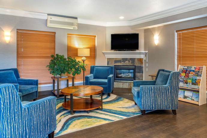 Imagen de los interiores del Hotel Elizabeth Oceanfront Suites, Ascend Collection. Foto 17