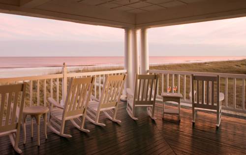 Imagen de la habitación del Hotel Elizabeth Pointe Lodge. Foto 2