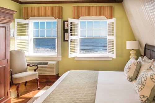 Imagen de la habitación del Hotel Elizabeth Pointe Lodge. Foto 11