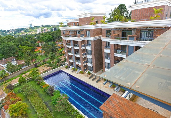 Imagen de la piscina del Hotel Elizabeth Royal Apartments. Foto 19