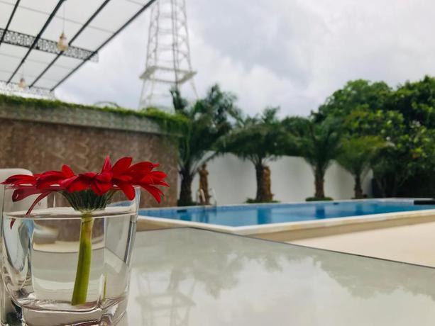 Imagen de la piscina del Hotel Elizabeth, Thu Dau Mot. Foto 19