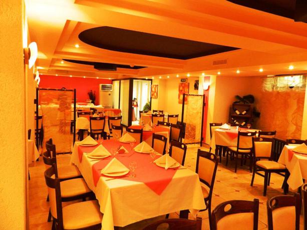 Imagen del bar/restaurante del Hotel Elizeu. Foto 3