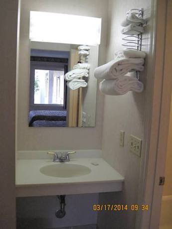 Imagen de la habitación del Hotel Elk Inn. Foto 5