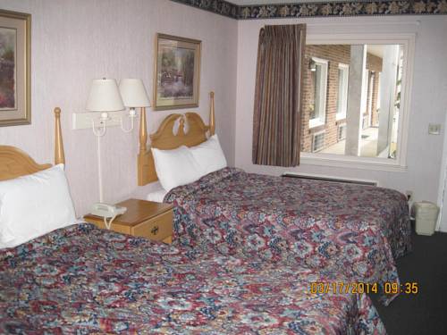 Imagen de la habitación del Hotel Elk Inn. Foto 6