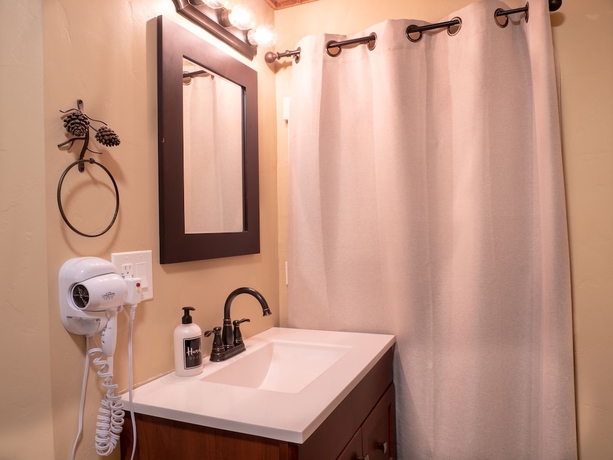 Imagen de la habitación del Hotel Elkhorn Cabins And Inn. Foto 9