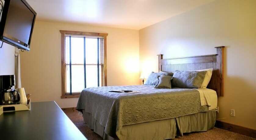 Imagen de la habitación del Hotel Elkhorn Mountain Inn. Foto 6