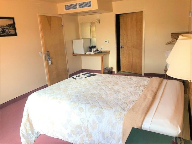 Imagen de la habitación del Hotel Elkhorn Mountain Inn. Foto 12