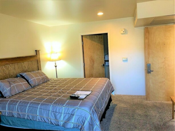 Imagen de la habitación del Hotel Elkhorn Mountain Inn. Foto 13