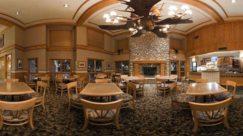 Imagen del bar/restaurante del Hotel Elkotel. Foto 3