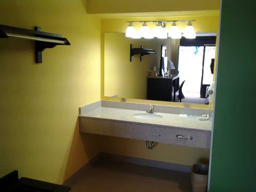 Imagen de la habitación del Hotel Elkton Lodge. Foto 6