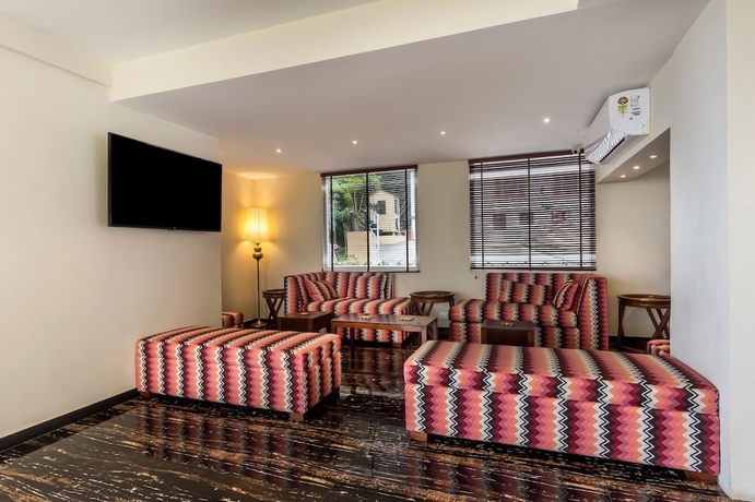Imagen de los interiores del Hotel EllBee Mussoorie Hills. Foto 17