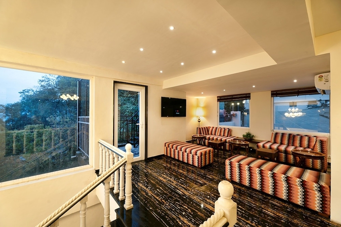 Imagen de los interiores del Hotel EllBee Mussoorie Hills. Foto 19