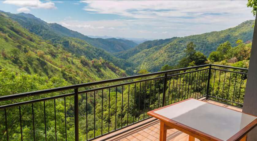 Imagen de la habitación del Hotel Ella Mount Heaven. Foto 10