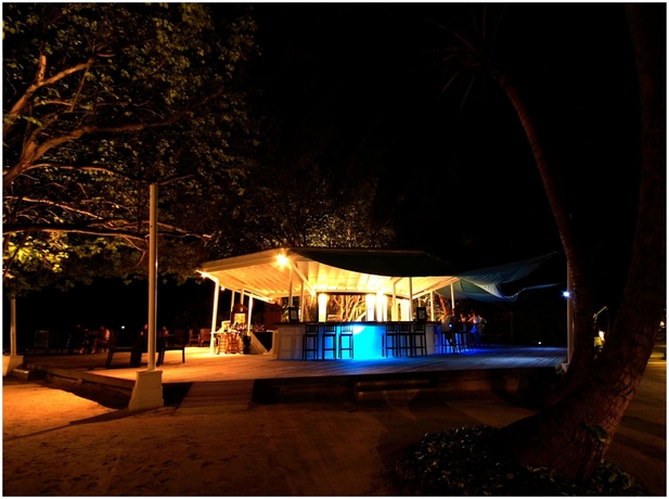 Imagen del bar/restaurante del Hotel Ellaidhoo Maldives By Cinnamon. Foto 3