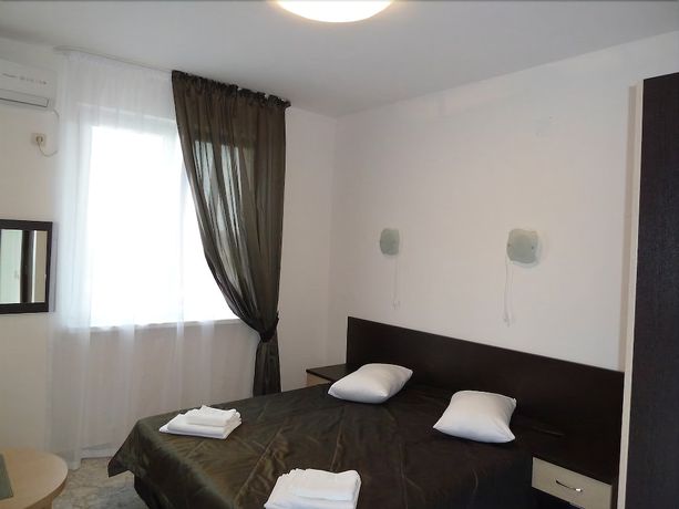 Imagen de la habitación del Hotel Ellas. Foto 5