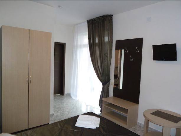 Imagen de la habitación del Hotel Ellas. Foto 13