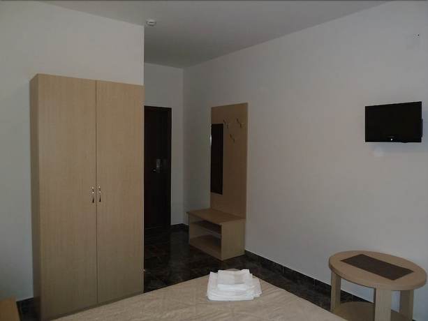 Imagen de la habitación del Hotel Ellas. Foto 16