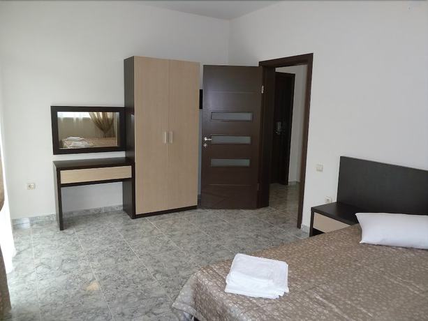 Imagen de la habitación del Hotel Ellas. Foto 18