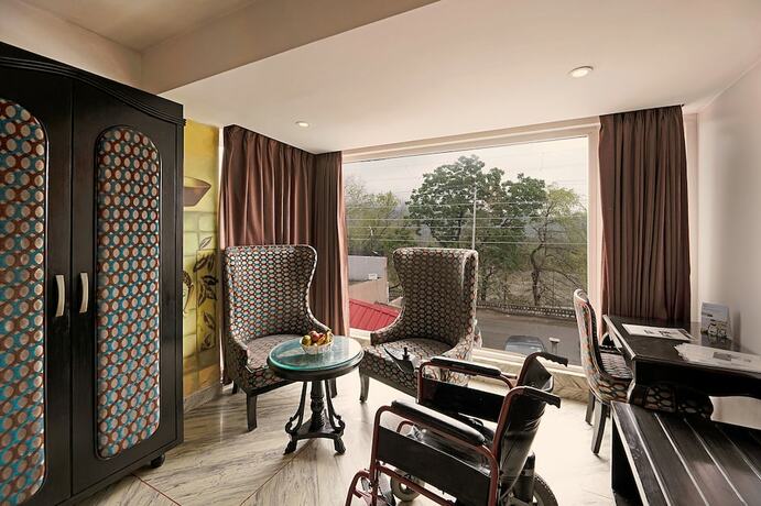 Imagen de la habitación del Hotel Ellbee Ganga View. Foto 26