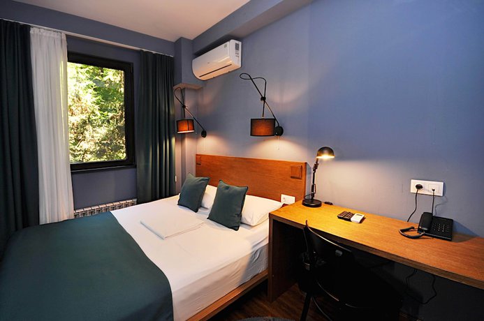 Imagen de la habitación del Hotel Elle Boutique. Foto 5