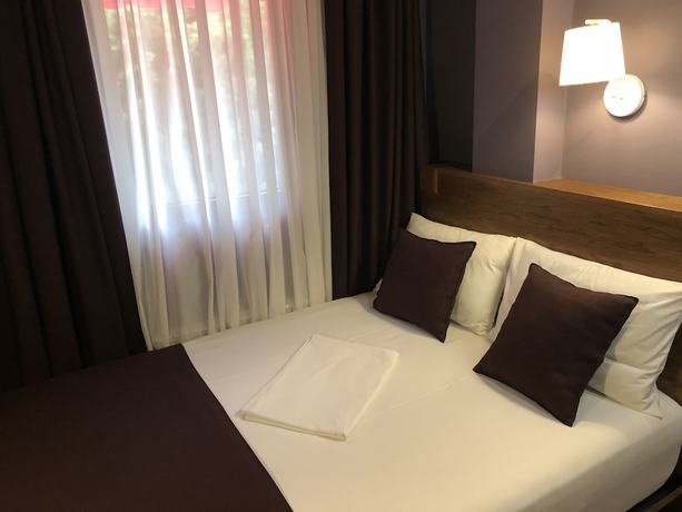 Imagen de la habitación del Hotel Elle Boutique. Foto 8