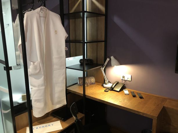 Imagen de la habitación del Hotel Elle Boutique. Foto 9