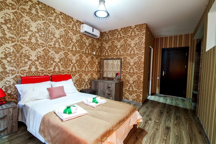 Imagen de la habitación del Hotel Ellegance. Foto 17