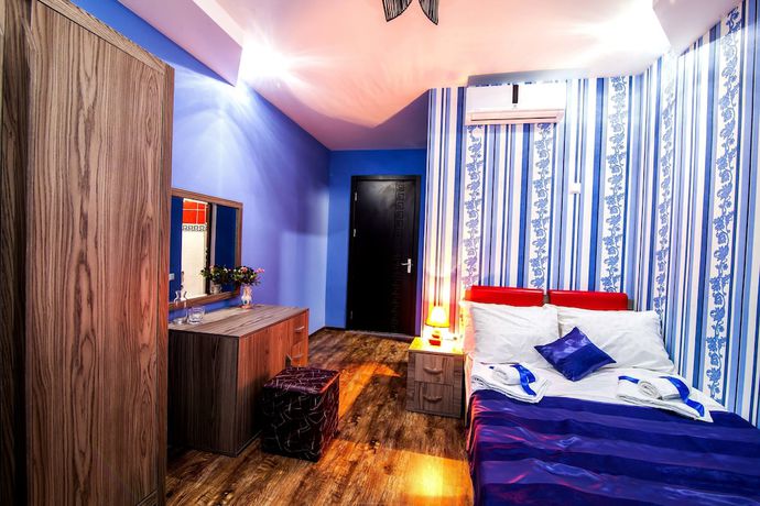 Imagen de la habitación del Hotel Ellegance. Foto 18