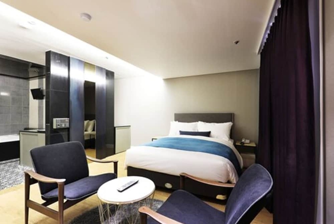Imagen de la habitación del Hotel Elleinn. Foto 4