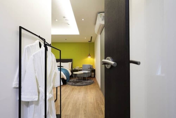 Imagen de la habitación del Hotel Elleinn. Foto 7
