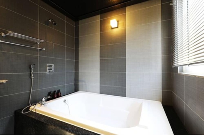 Imagen de la habitación del Hotel Elleinn. Foto 8