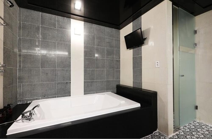 Imagen de la habitación del Hotel Elleinn. Foto 11