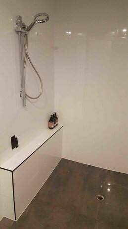 Imagen de la habitación del Hotel Ellen. Foto 12