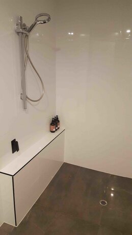 Imagen de la habitación del Hotel Ellen. Foto 27