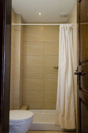 Imagen de la habitación del Hotel Elli. Foto 2